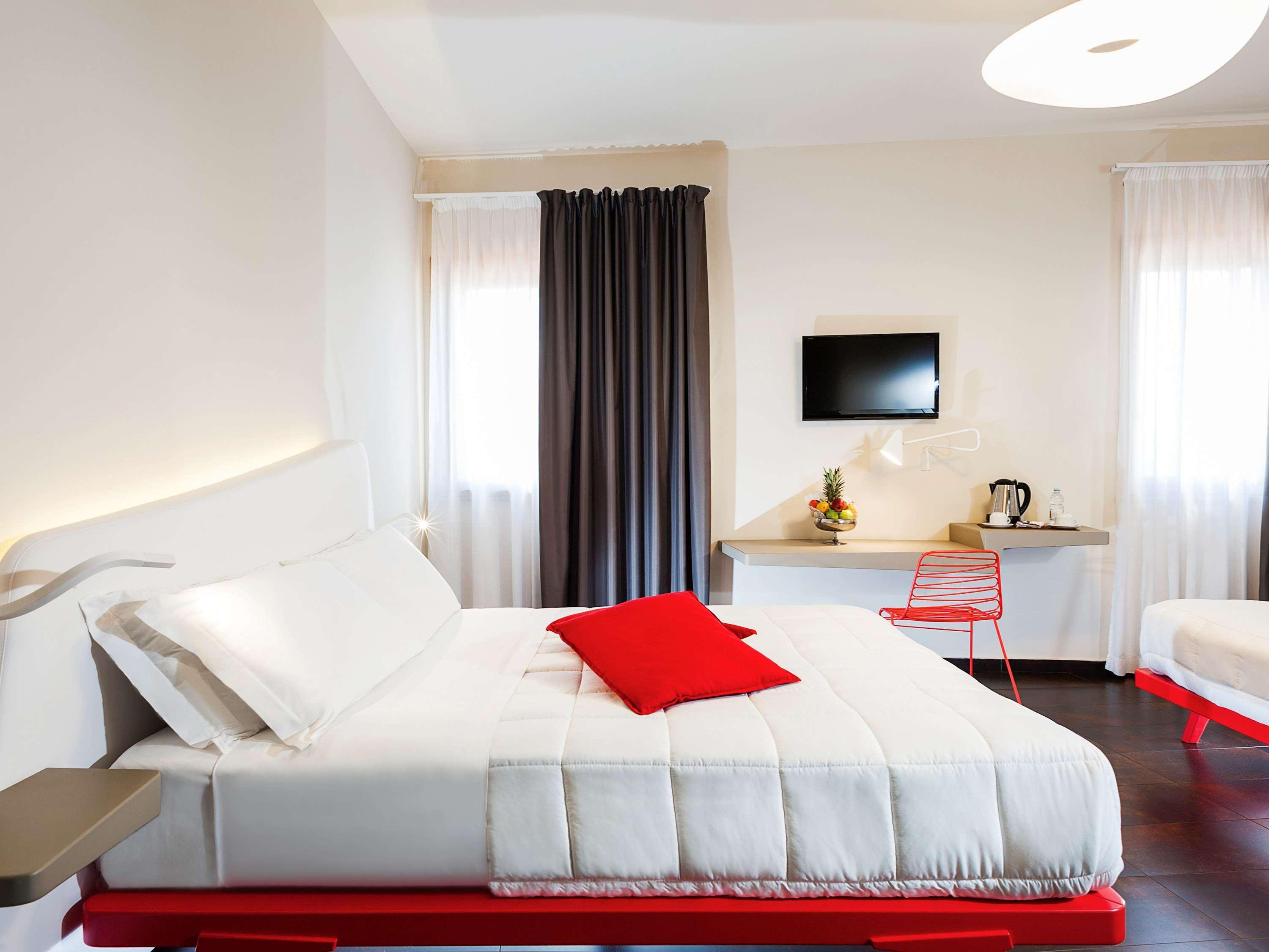 Hotel Ibis Styles Palermo President Exteriér fotografie
