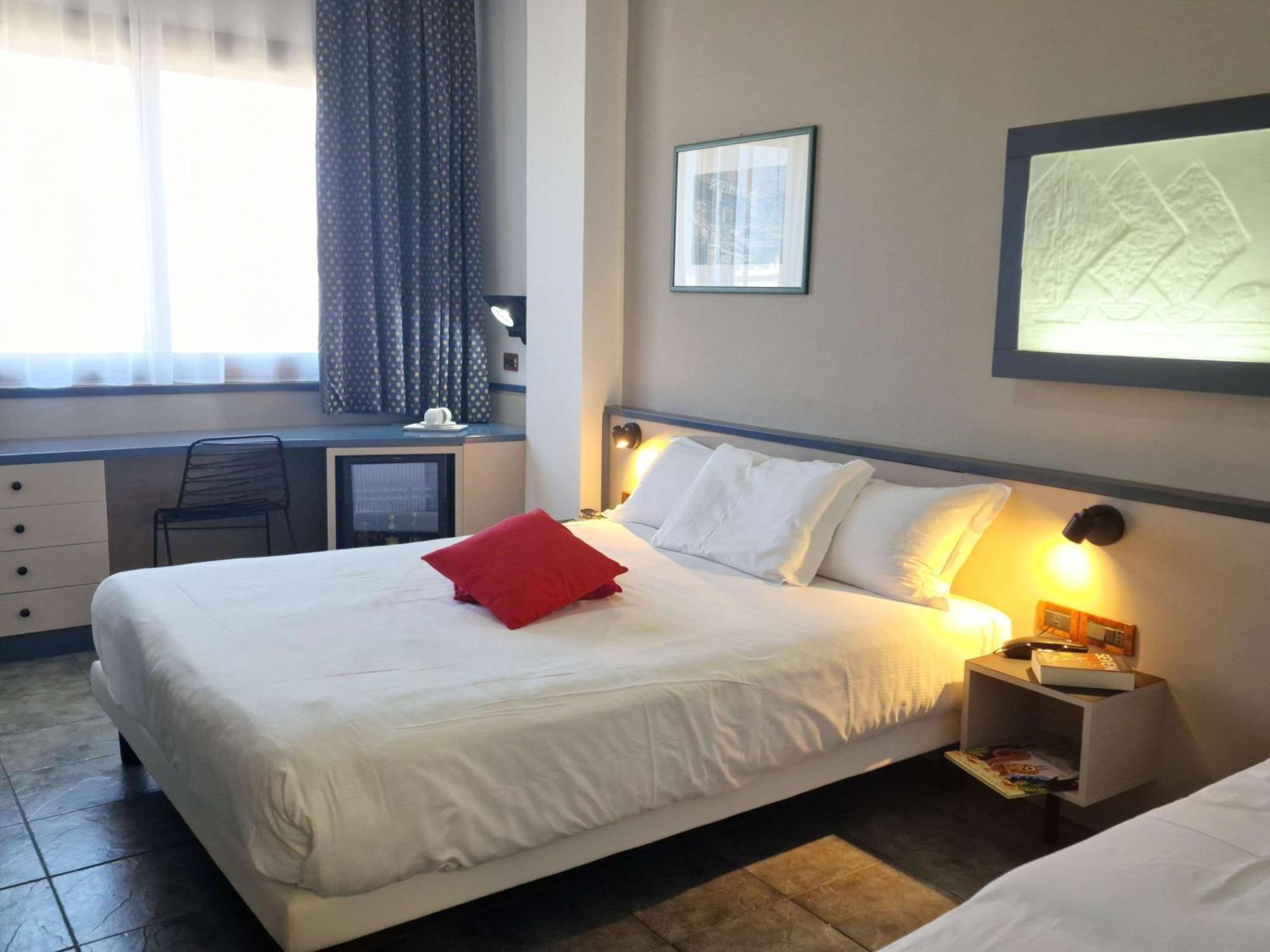 Hotel Ibis Styles Palermo President Exteriér fotografie