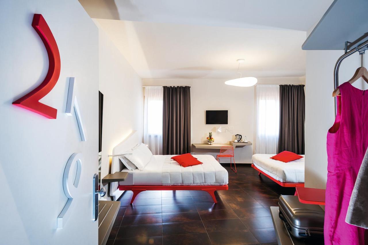 Hotel Ibis Styles Palermo President Exteriér fotografie