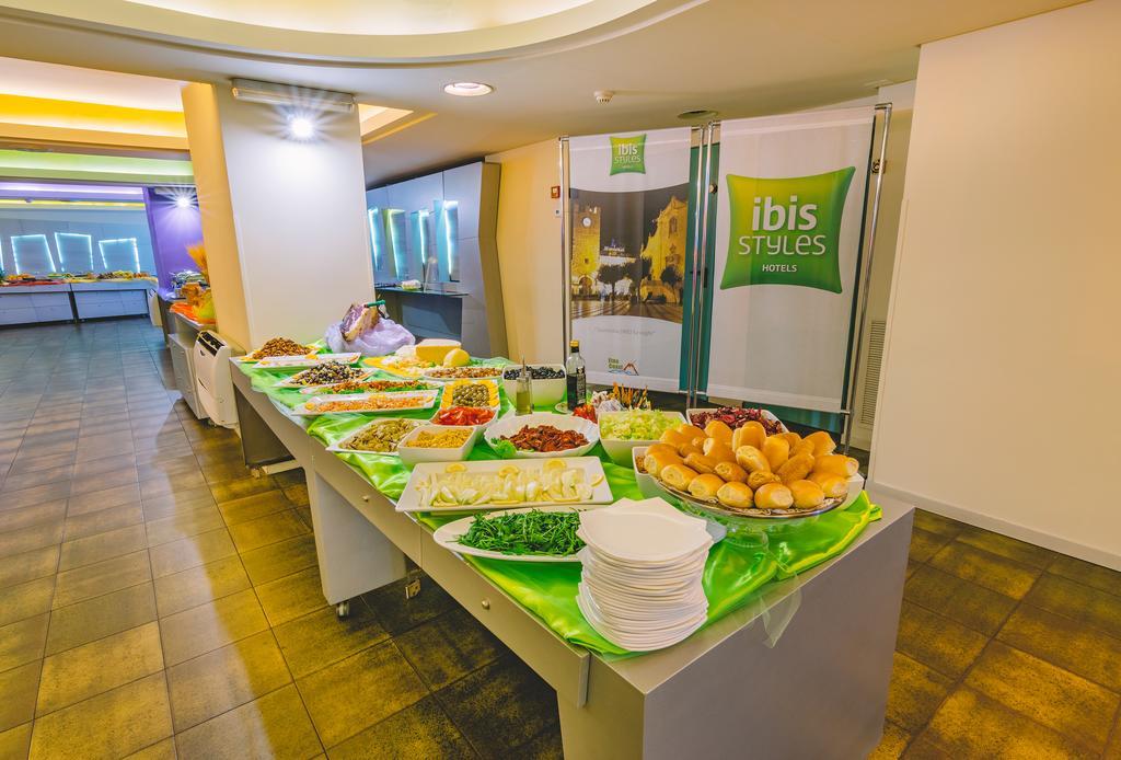 Hotel Ibis Styles Palermo President Exteriér fotografie